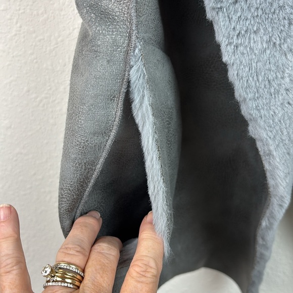NWT French Connection reversible gray Rhonda faux fur shearling pockets - Picture 5 of 9